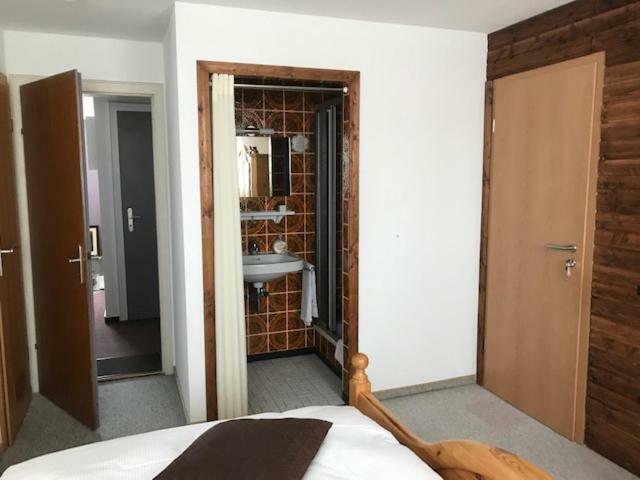 Black Forest Rooms Grafenhausen Bagian luar foto